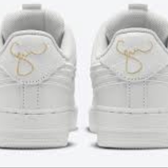 NWB Nike WMNS SERENA Air Force 1 / Summit White - 8 - Picture 5 of 8